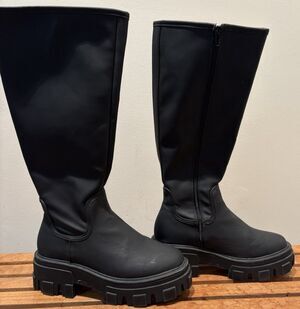 ASOS Black Knee High Chunky Platform Zip Boots Women's US 6 EU 37 UK 4 EXCELLENT